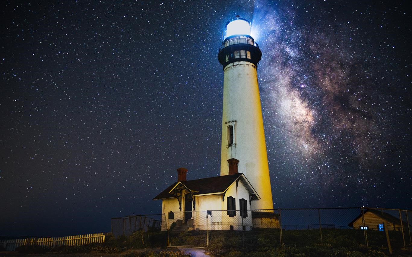 Lighthouses by Night screenshot